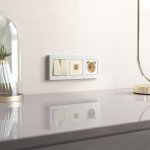 Рамка из поликарбоната на 3 поста Hammer белый W0032401