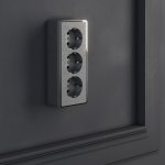 Розетка тройная с заземлением и шторками Gallant графит рифленый W5073104