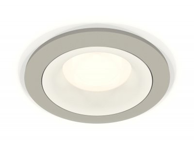 Точечный светильник Ambrella XC7623001