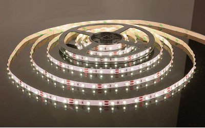 Светодиодная лента Elektrostandard 3528/60 LED 4.8W IP20 [белая подложка] теплый белый свет