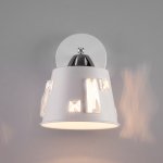 Настенный светильник Eurosvet 70105/1 Benna белый