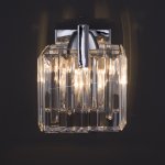 Настенный светильник с хрусталем Eurosvet 10117/1 хром/прозрачный хрусталь Strotskis April