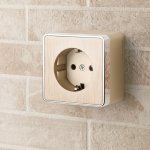 Розетка с заземлением Gallant (шампань рифленый) W5071010 Werkel