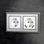 Розетка с заземлением, безвинтовой зажим (белая) W1171301 Werkel