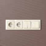 Рамка на 4 поста (слоновая кость, basic) W0042003 Werkel