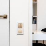 Выключатель двухклавишный проходной с подсветкой (шампань рифленый) W1122110 Werkel