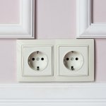 Розетка с заземлением, безвинтовой зажим (слоновая кость) W1171303 Werkel