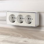 Розетка тройная с заземлением и шторками Gallant (слоновая кость) W5073103 Werkel