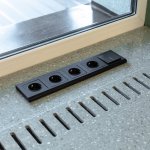 Розетка с заземлением и шторками (черный матовый) W1171108 Werkel