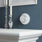 Розетка с заземлением Vintage (серебро матовый/хром) Werkel W5871054