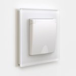 Розетка с заземлением и шторками c крышкой IP44 (белый матовый) Werkel W1171261