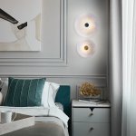 Светодиодный настенный светильник с мраморным рассеивателем Eurosvet 40341 LED латунь