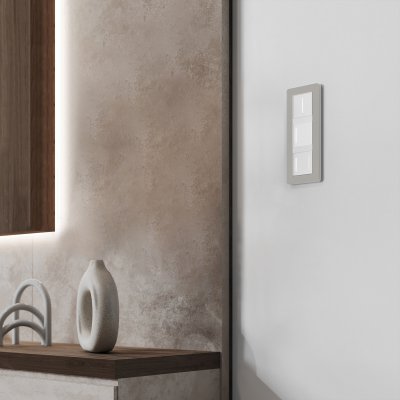 Рамка на 3 поста Split (дымчатый/белый, soft-touch) Werkel W0033067 Рамка на 3 поста Split (дымчатый/белый, soft-touch) Werkel W0033067