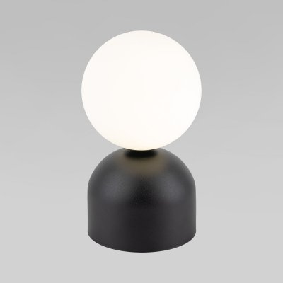 Настольный светильник со стеклянным плафоном Eurosvet 16044 Miki