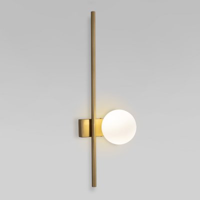 Настенный светильник с матовым плафоном 503052 латунь Настенный светильник с матовым плафоном 503052 латунь