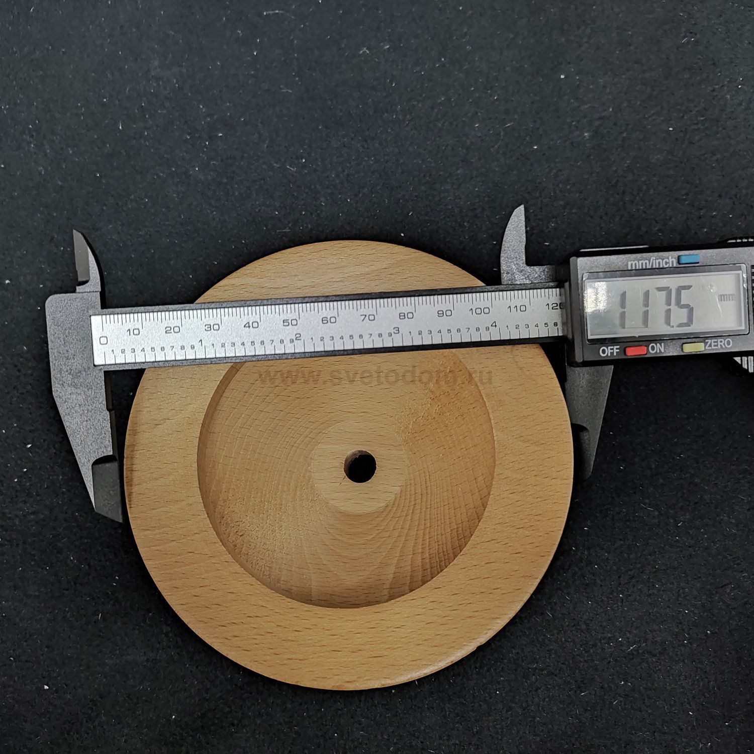 Люстра потолочная из дерева Alfa LOS 5366