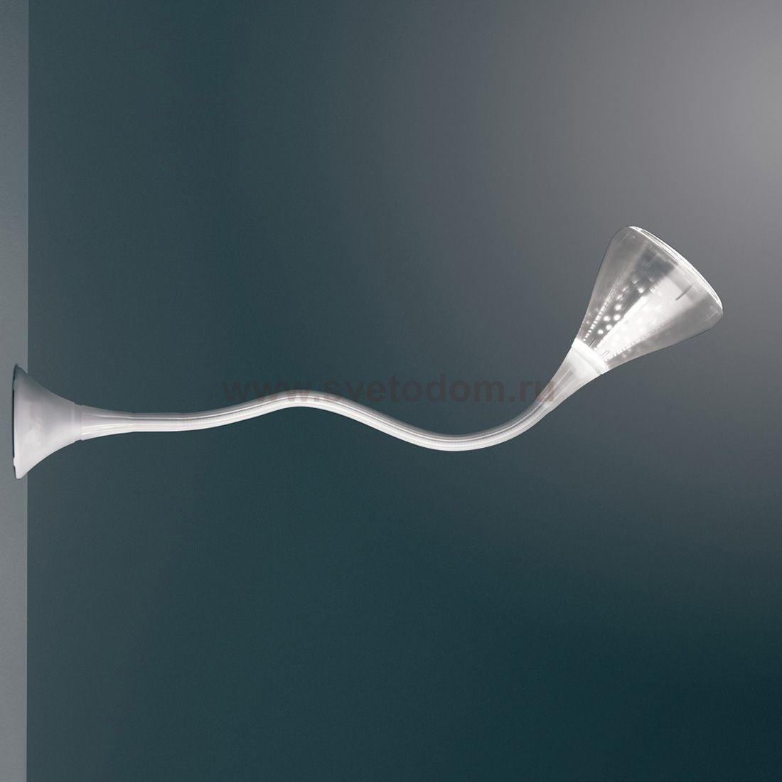 Светильник настенный бра Artemide 0674010A Pipe