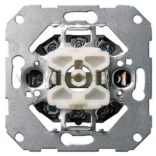 Gira Мех Выключатель 1-клавишный 3-х полюсный (G10300)