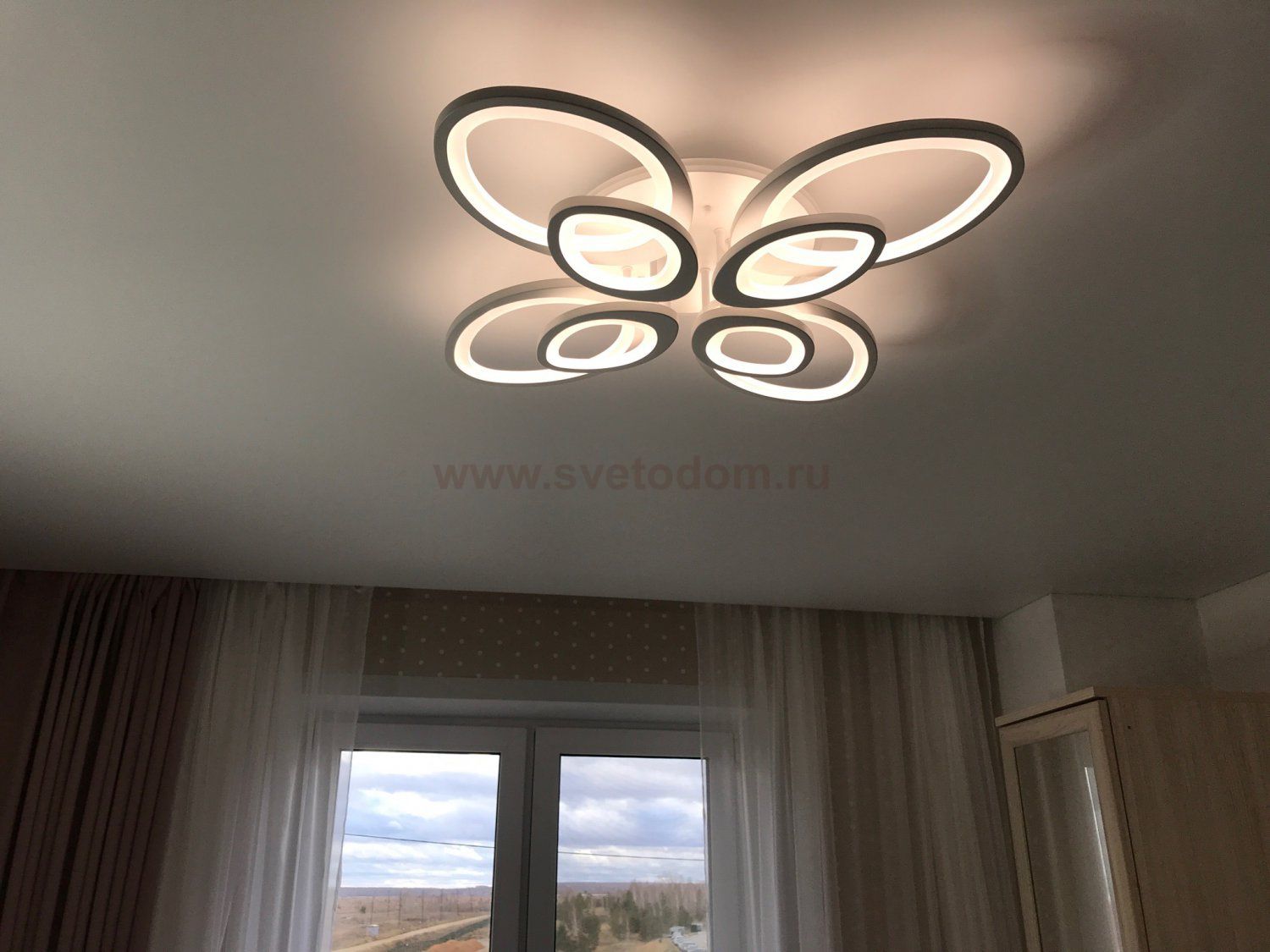 Люстра светодиодная Profit light 1268/4+4 WHT