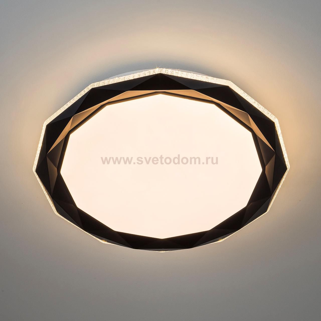 Потолочный светильник LED4U L17003-500