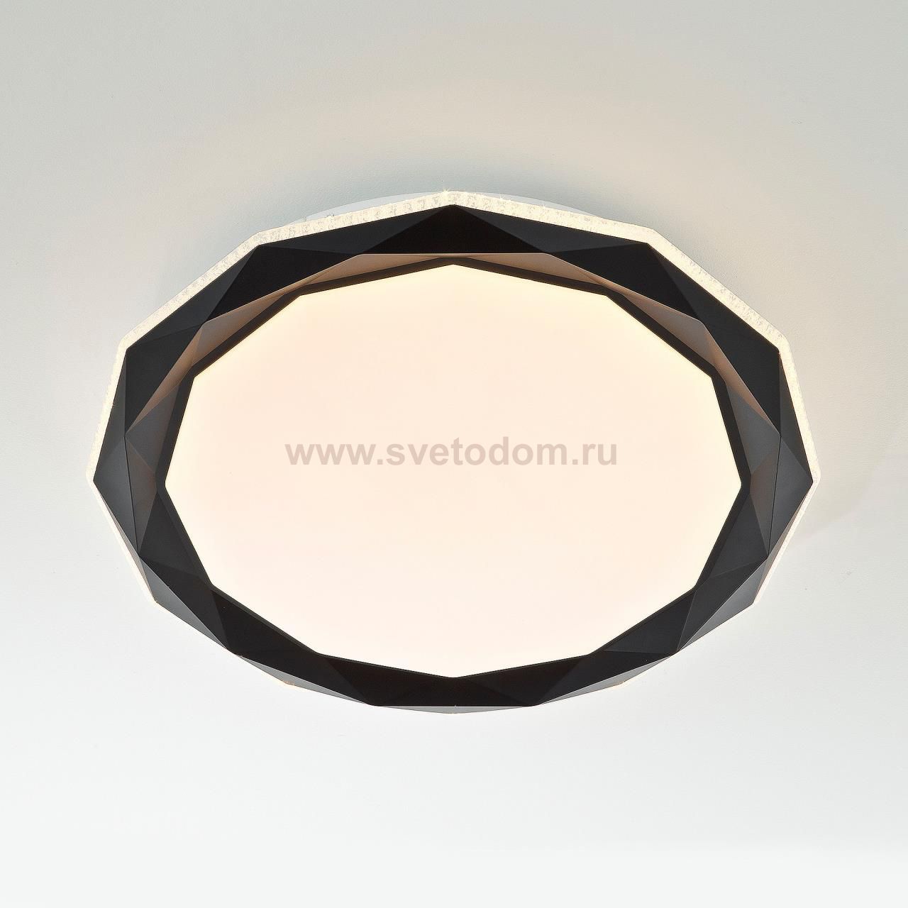 Потолочный светильник LED4U L17003-500