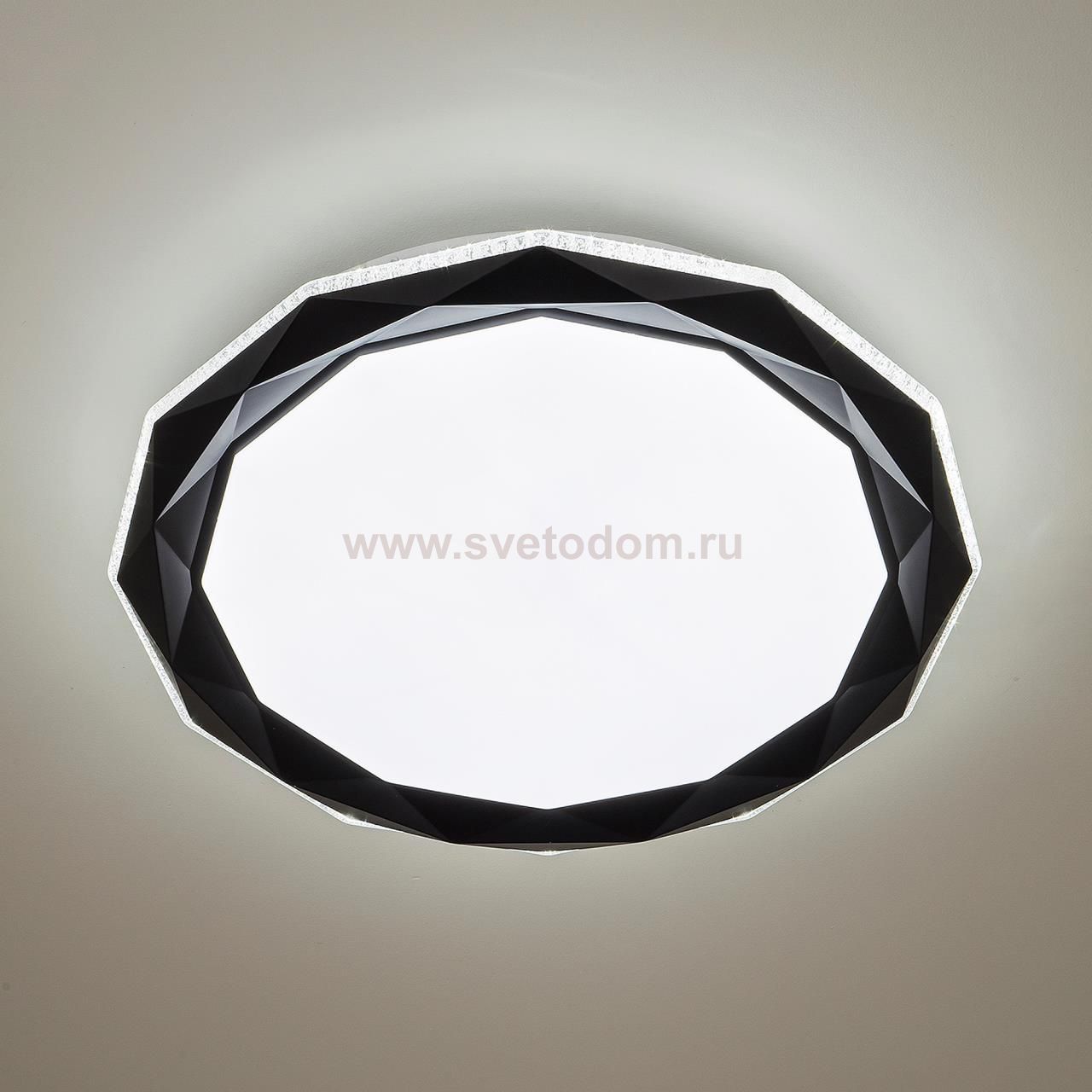 Потолочный светильник LED4U L17003-500