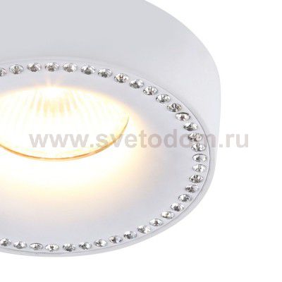 Светильник потолочный Divinare 1828/03 PL-1 IVETTA