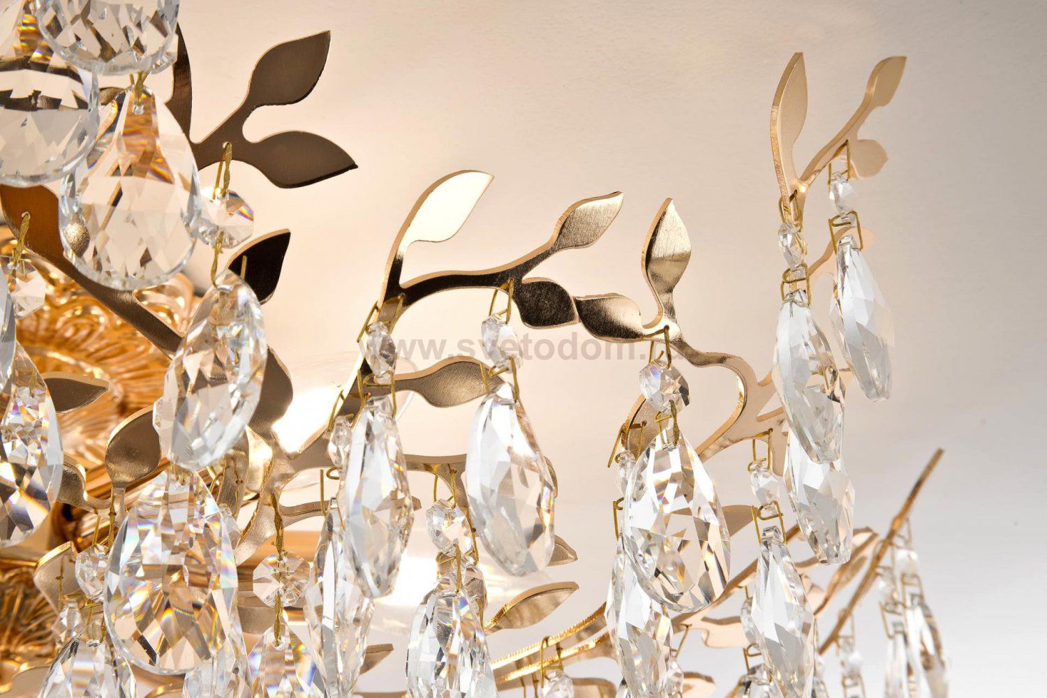 Потолочная люстра MODELUX ML.20220.8