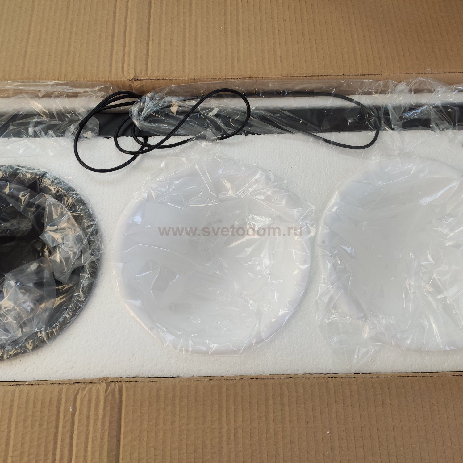 Реечный светильник PALMA Wall lamp 2 шара + 1 вазон горизонтальная ImperiumLoft 204172-22