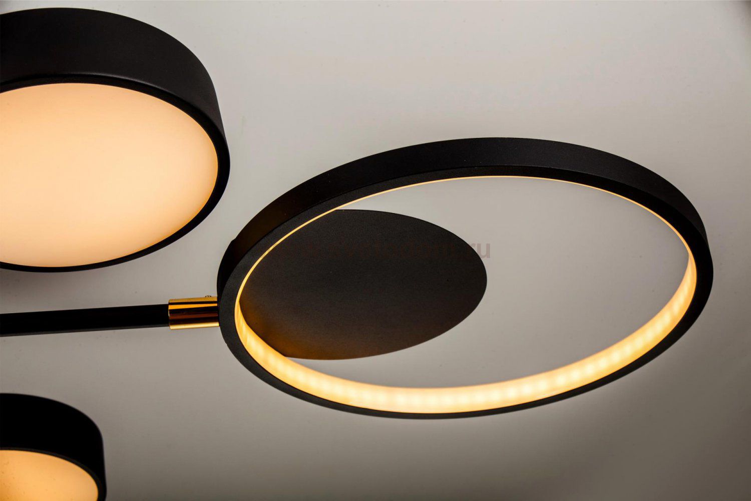 Потолочный светильник LED4U L250-6