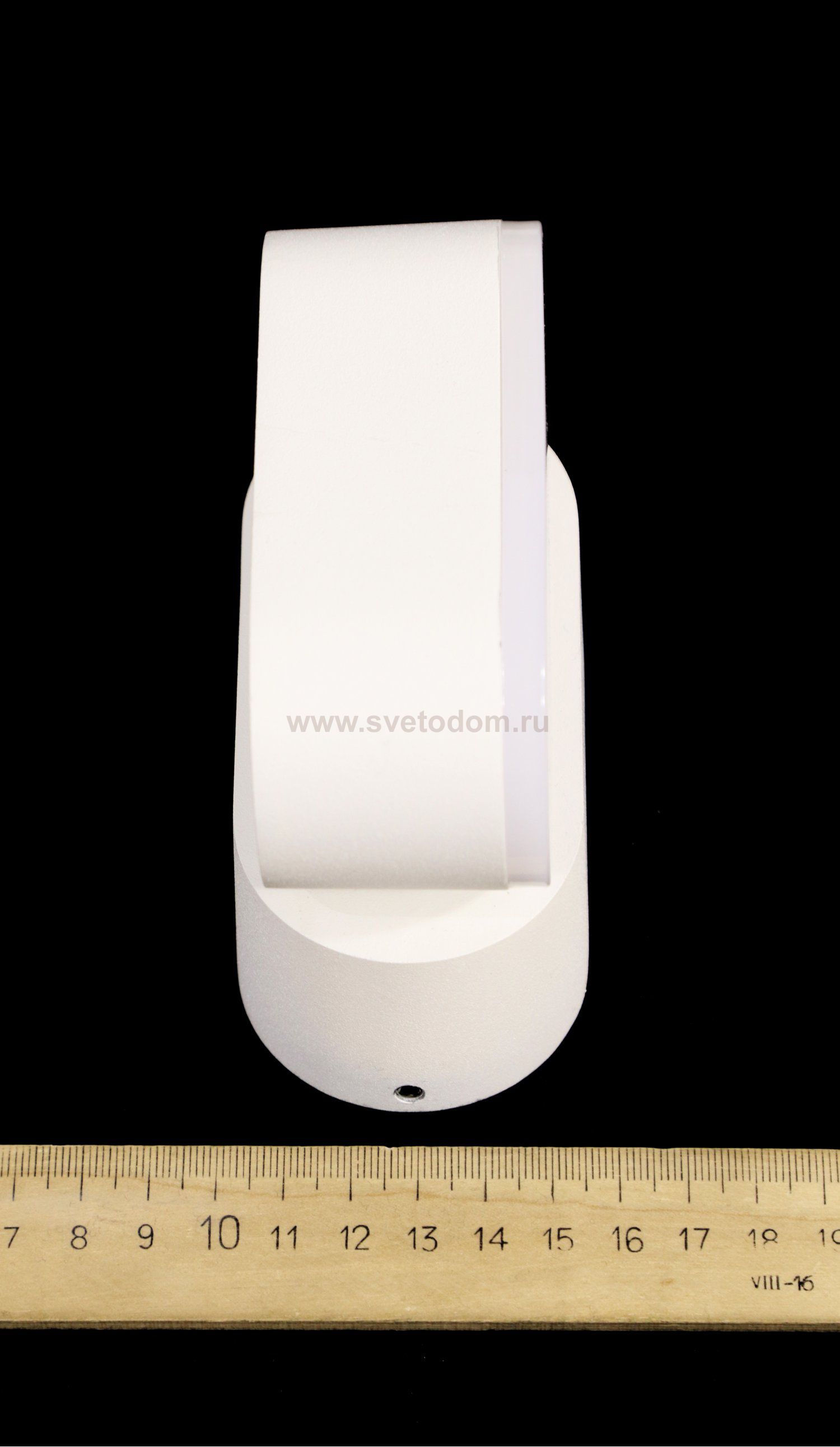 Светильник бра Maytoni O803WL-L6W Broadway Outdoor