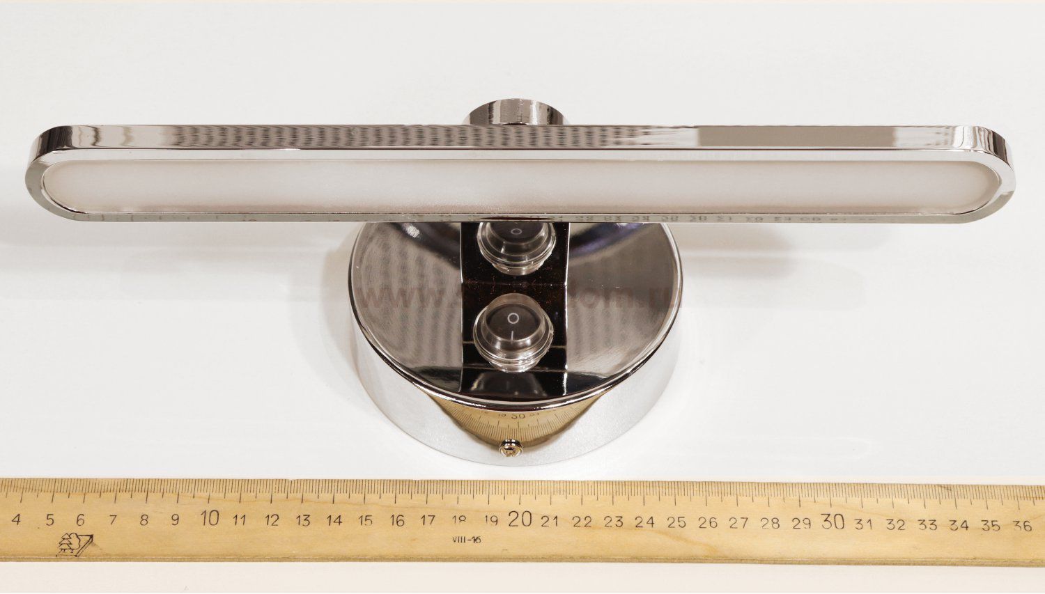 lumion 3762 10wl akari