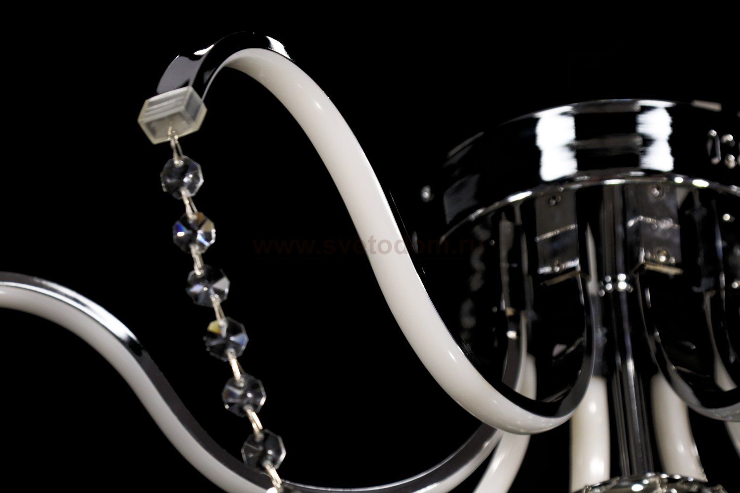 Люстра диодная COLOSSEO 83007/8C 64W