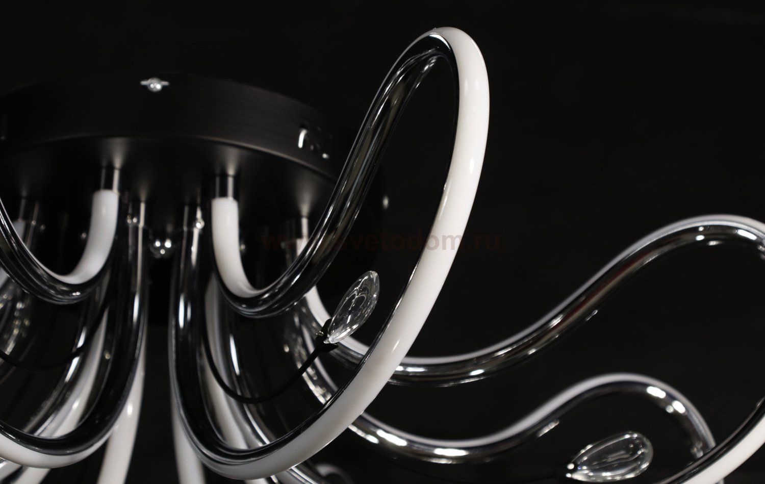 Люстра диодная 136Вт COLOSSEO 83009/8C