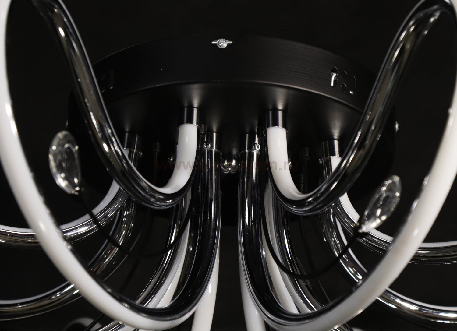 Люстра диодная 136Вт COLOSSEO 83009/8C