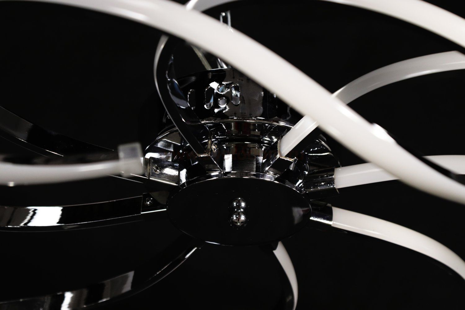 Люстра светодиодная 112Вт COLOSSEO 83011/8C