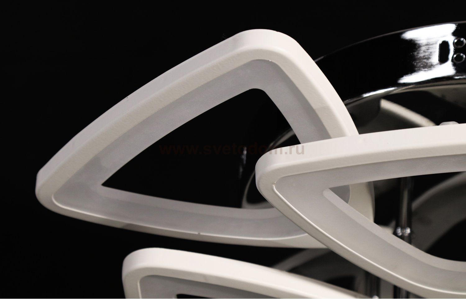 COLOSSEO 83003/8C белый/хром LED 96W Люстра