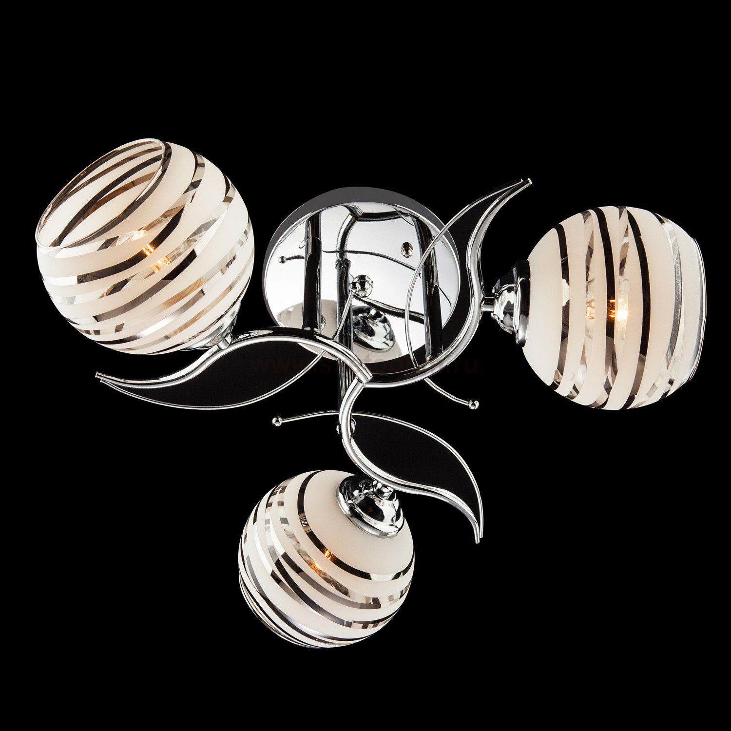 Светильник Eurosvet 30010/3 хром