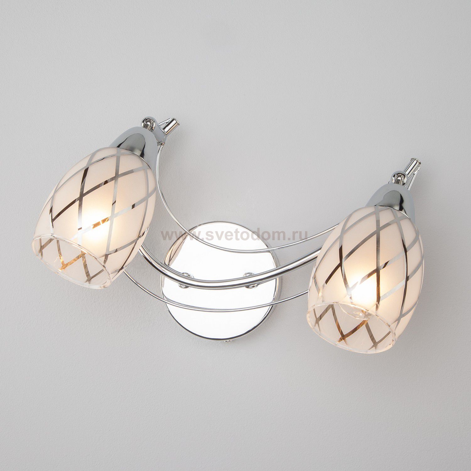 Светильник Eurosvet 30128/2 хром
