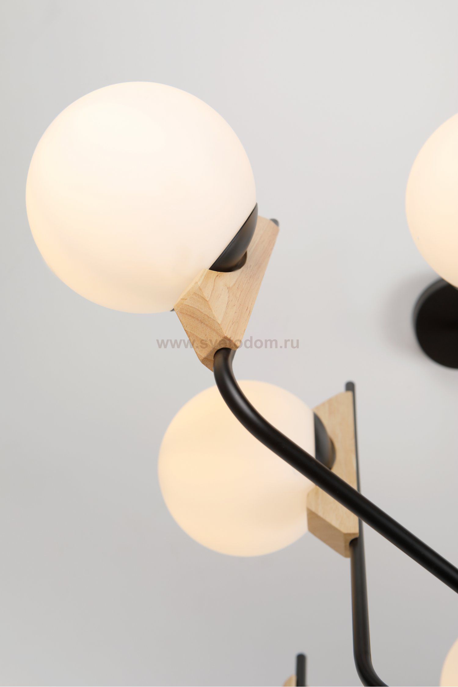 Люстра Rivoli Friede 3105-308 8 * Е14 40 Вт модерн