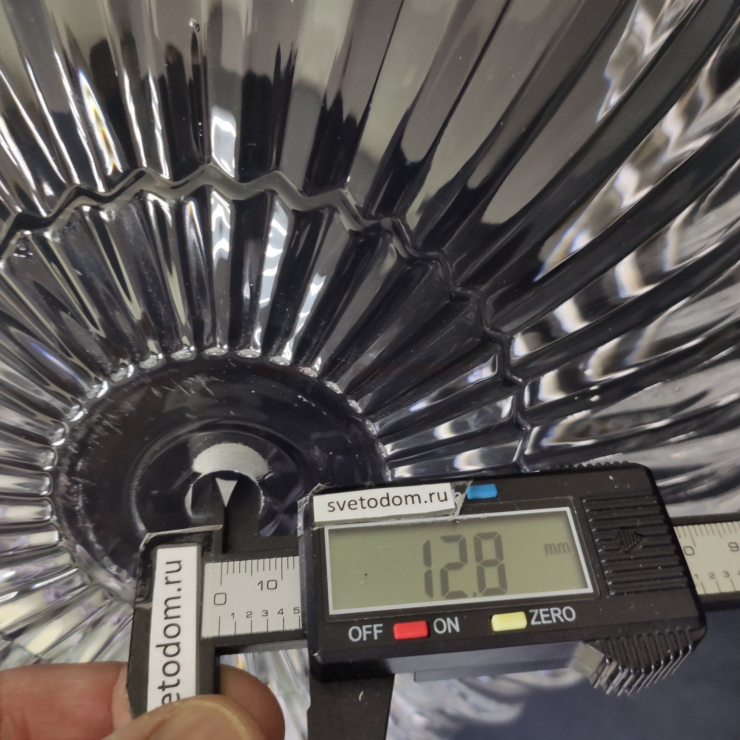 Светильник потолочный Divinare 4010/02 PL-3 LIANTO