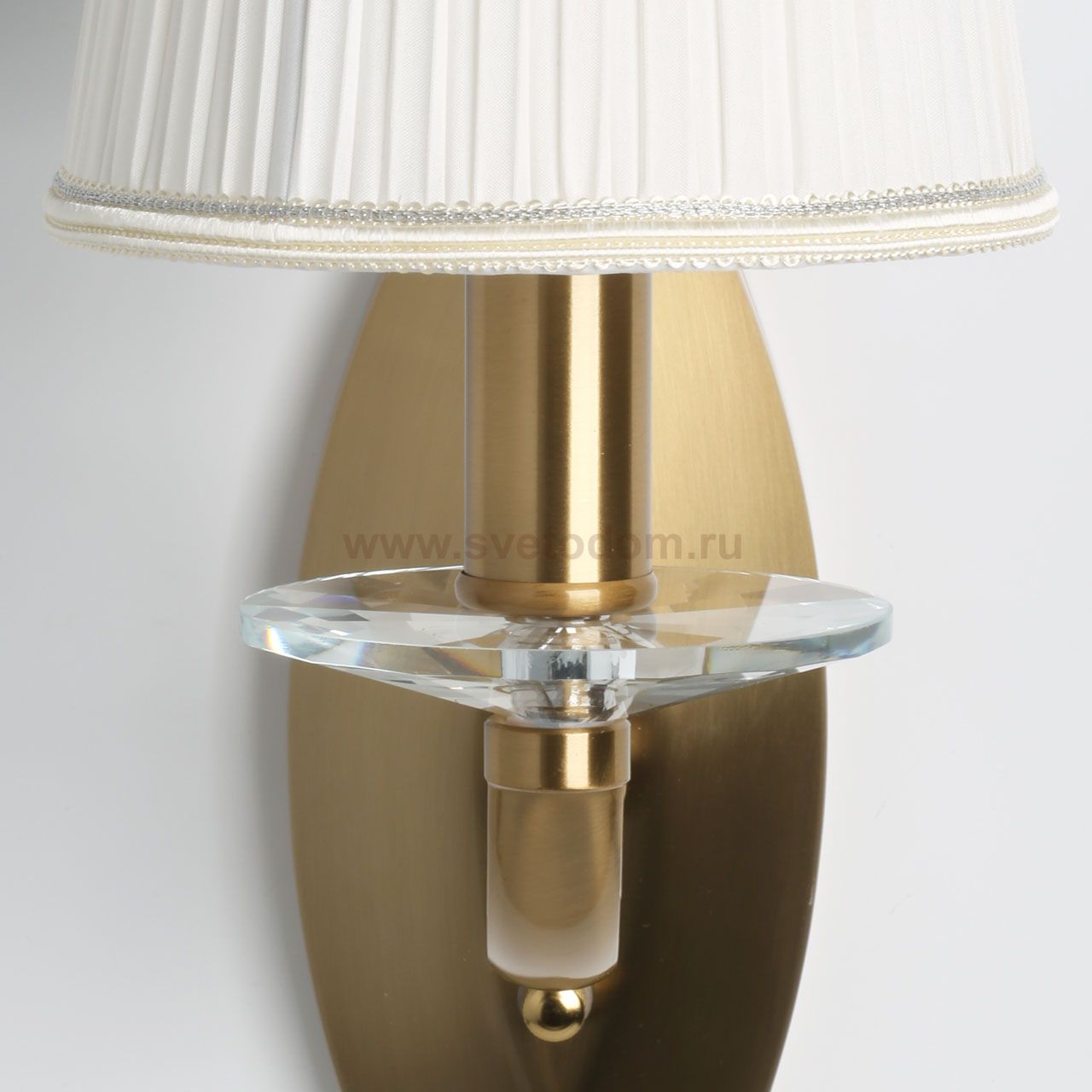 Светильник настенный бра Chiaro 404020801 Сильвия