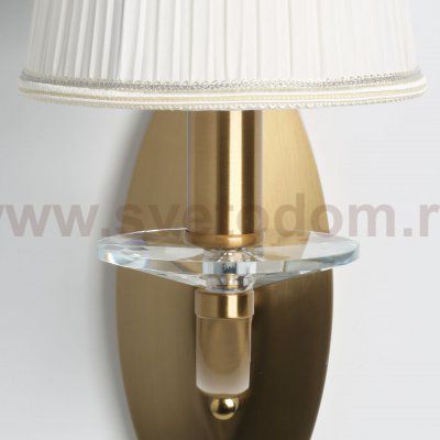 Светильник настенный бра Chiaro 404020801 Сильвия