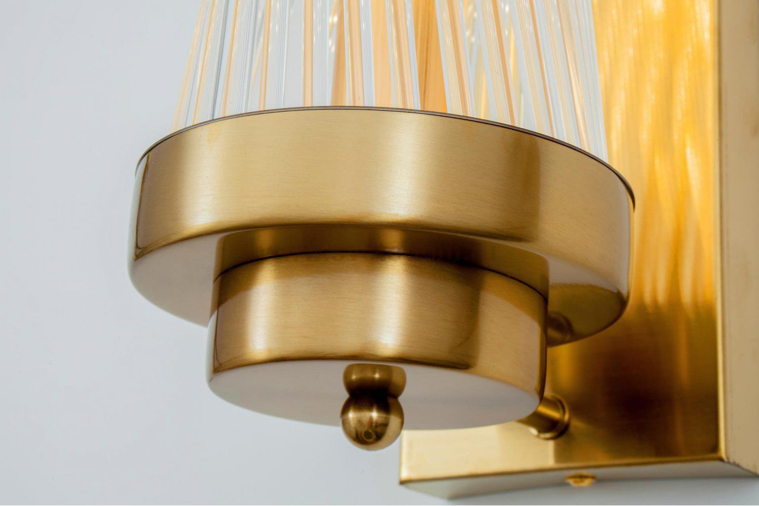 Настенный светильник MODELUX ML.507.600 GD