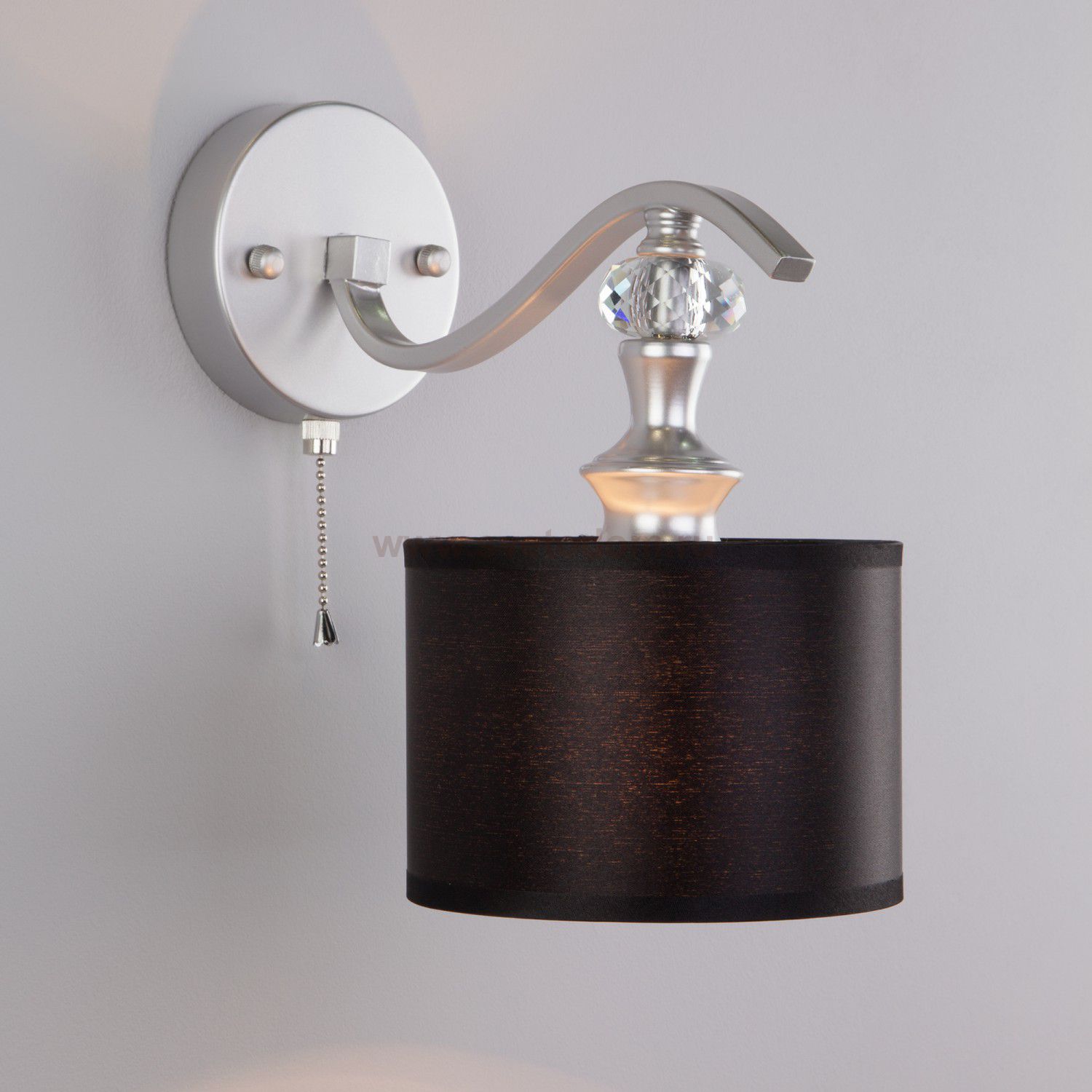 Светильник Eurosvet 60070/1 серебро