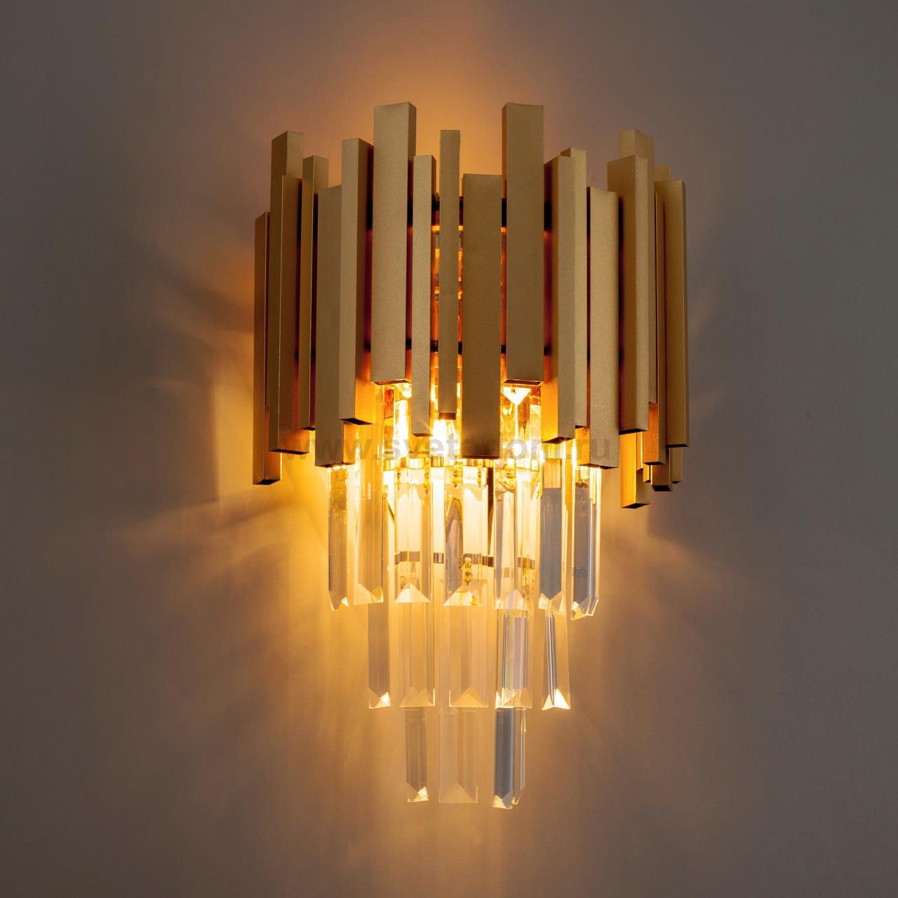 Настенный светильник MODELUX ML.70079.02