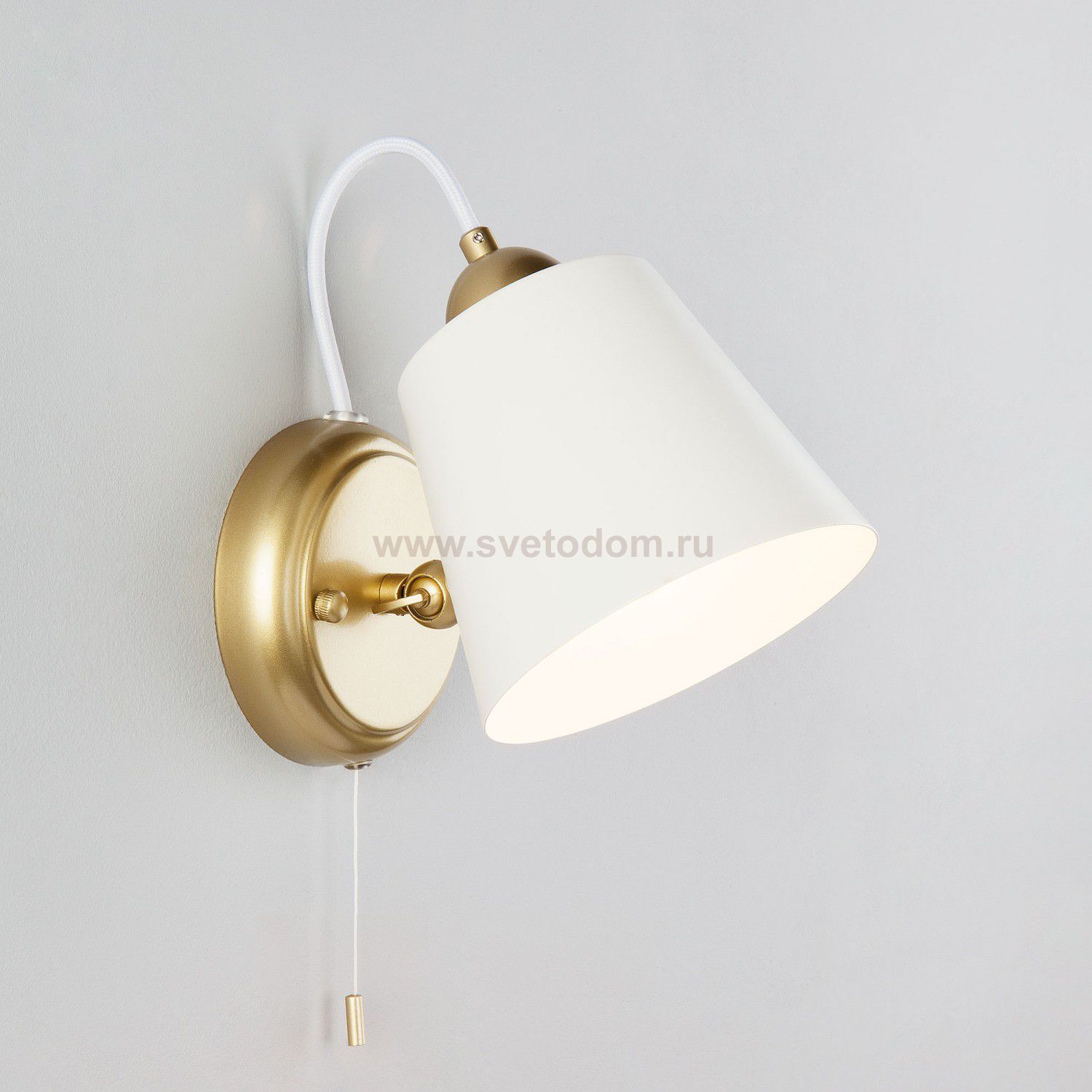 Светильник Eurosvet 70083/1 золото