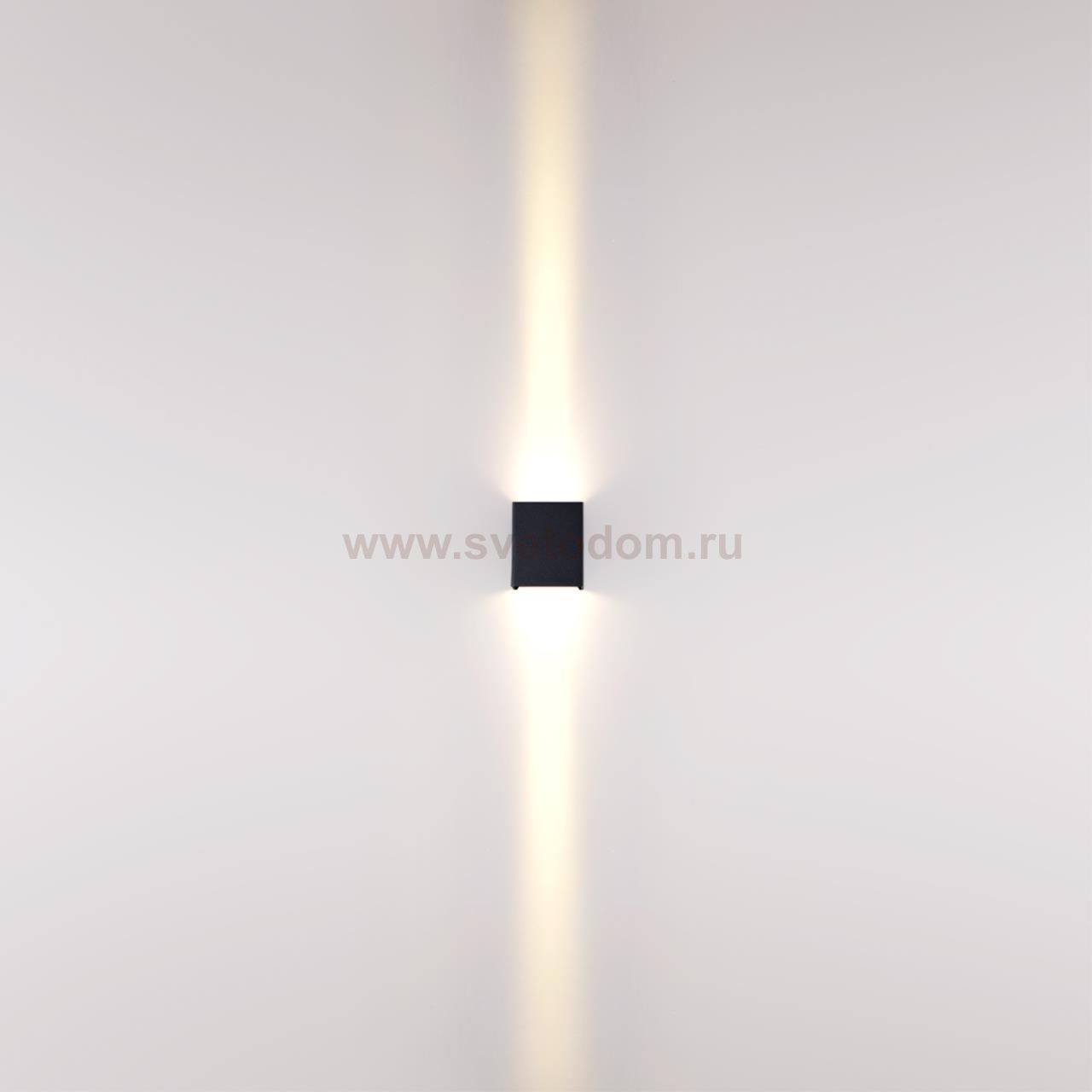 7188/10WL NATURE ODL26 Фасадный светильник черный/металл IP65 LED 2*5W 3000K 8° 85-265V ARROW