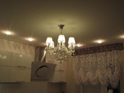 Люстра хрустальная с белыми абажурами Favourite 7189-6P Royal