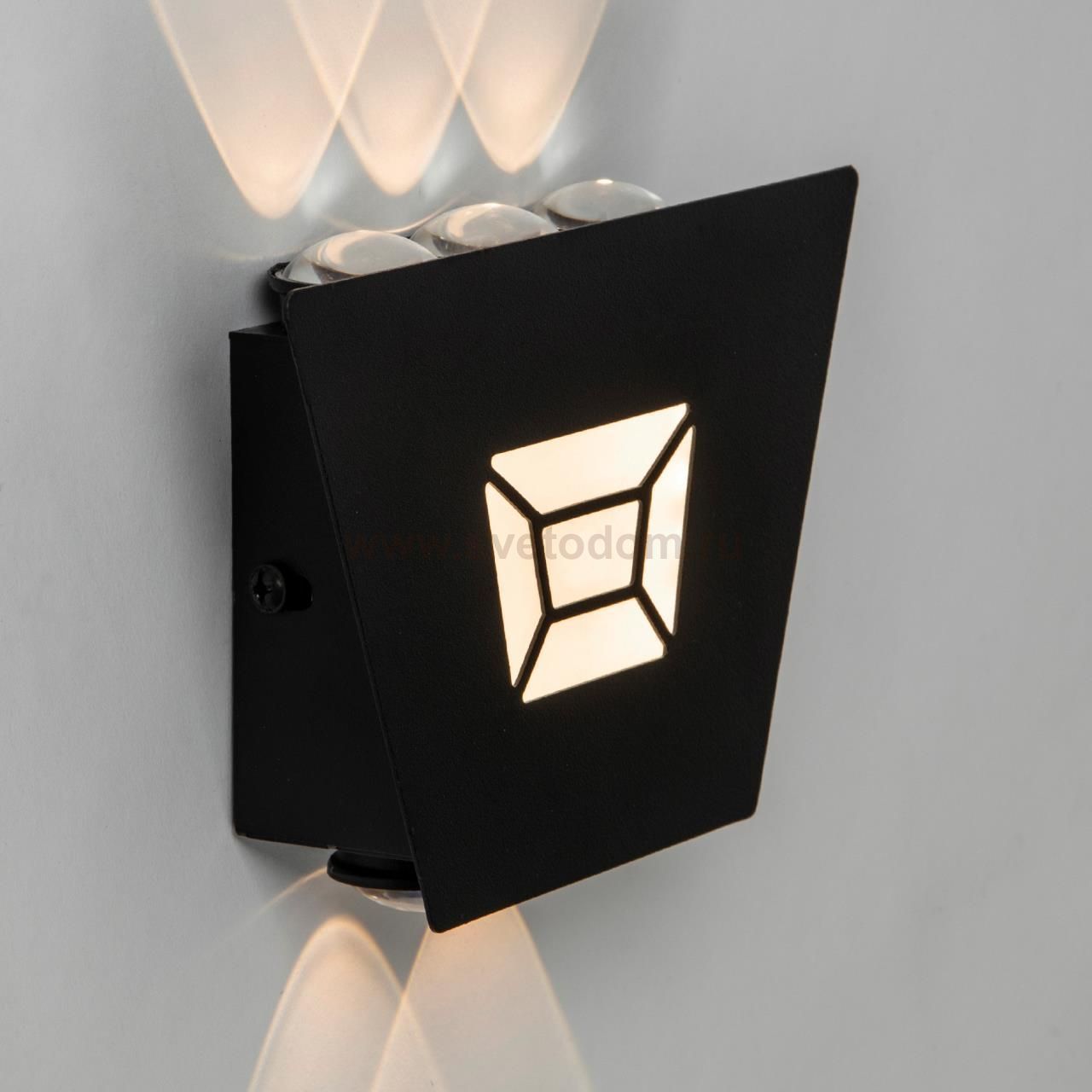 Настенный светильник LED4U L7301-160 BK